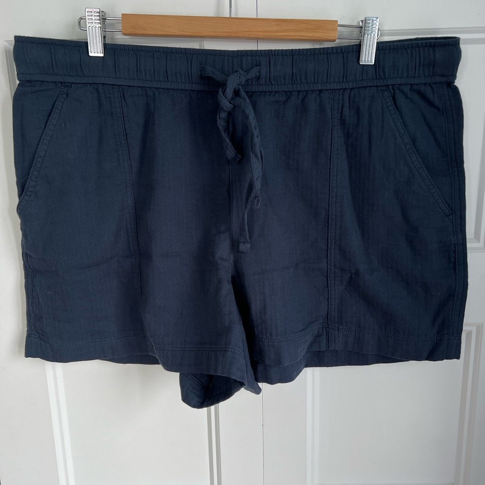 BNWT Loft Outlet shorts